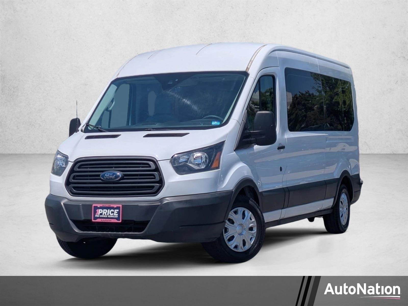 2018 Ford Transit 350 XL Wagon Med Roof Sliding Pass. 148's photo