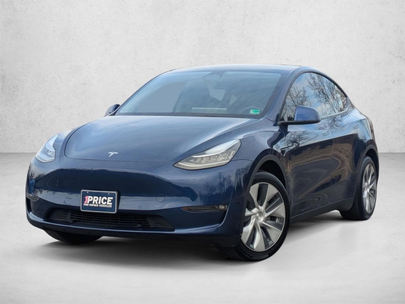 2022 Tesla Model Y Long Range's photo