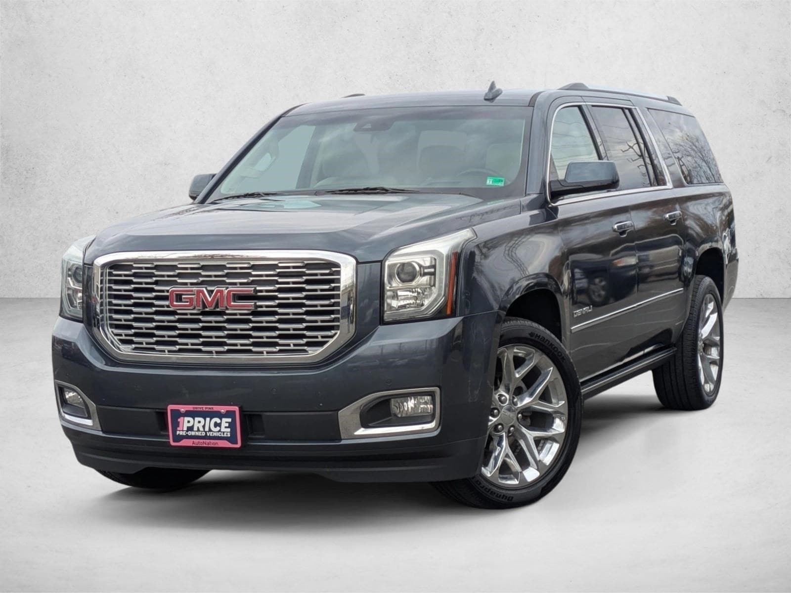 2019 GMC Yukon XL Denali's photo
