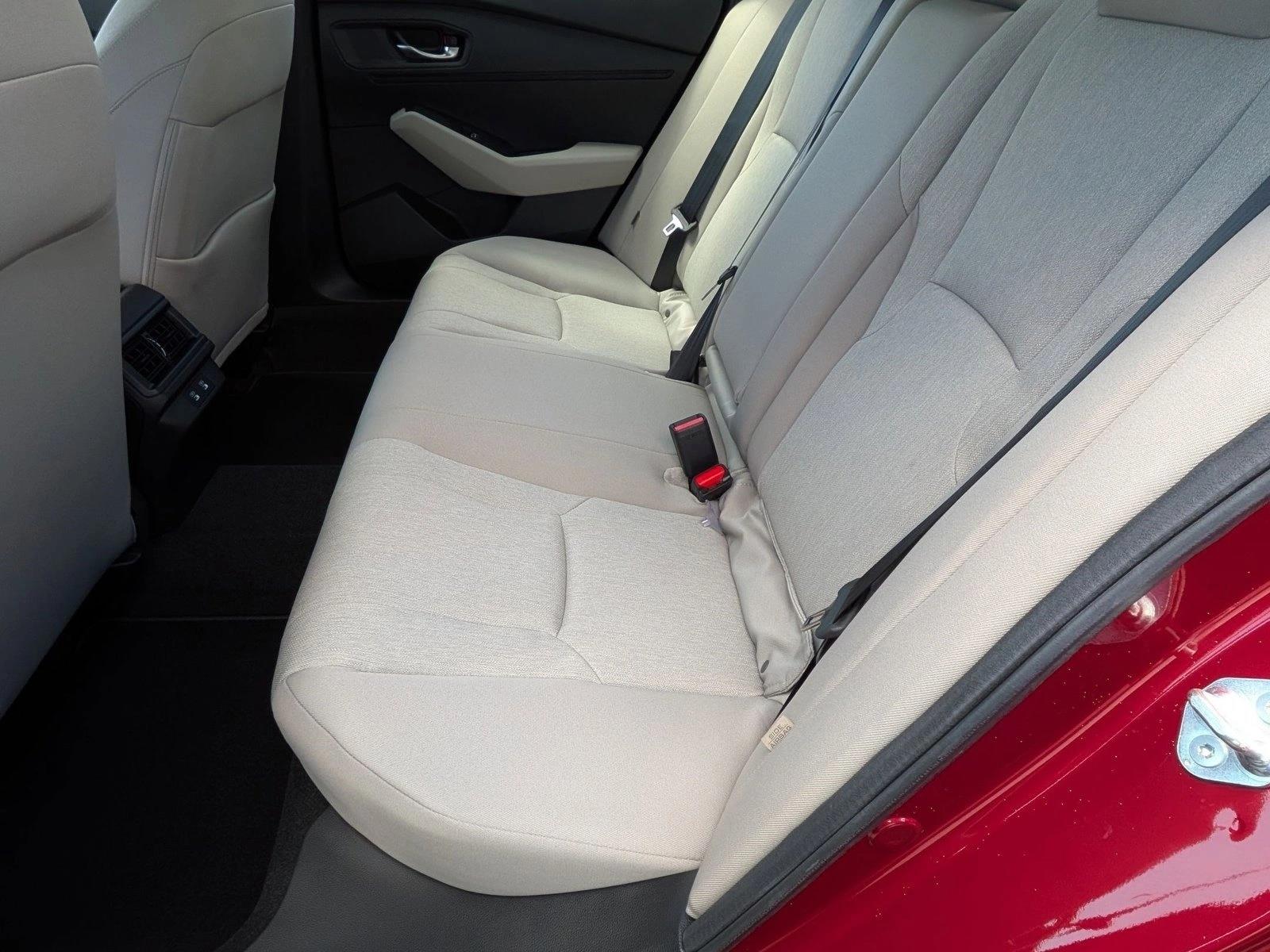 2025 Honda Accord SE - Photo 14