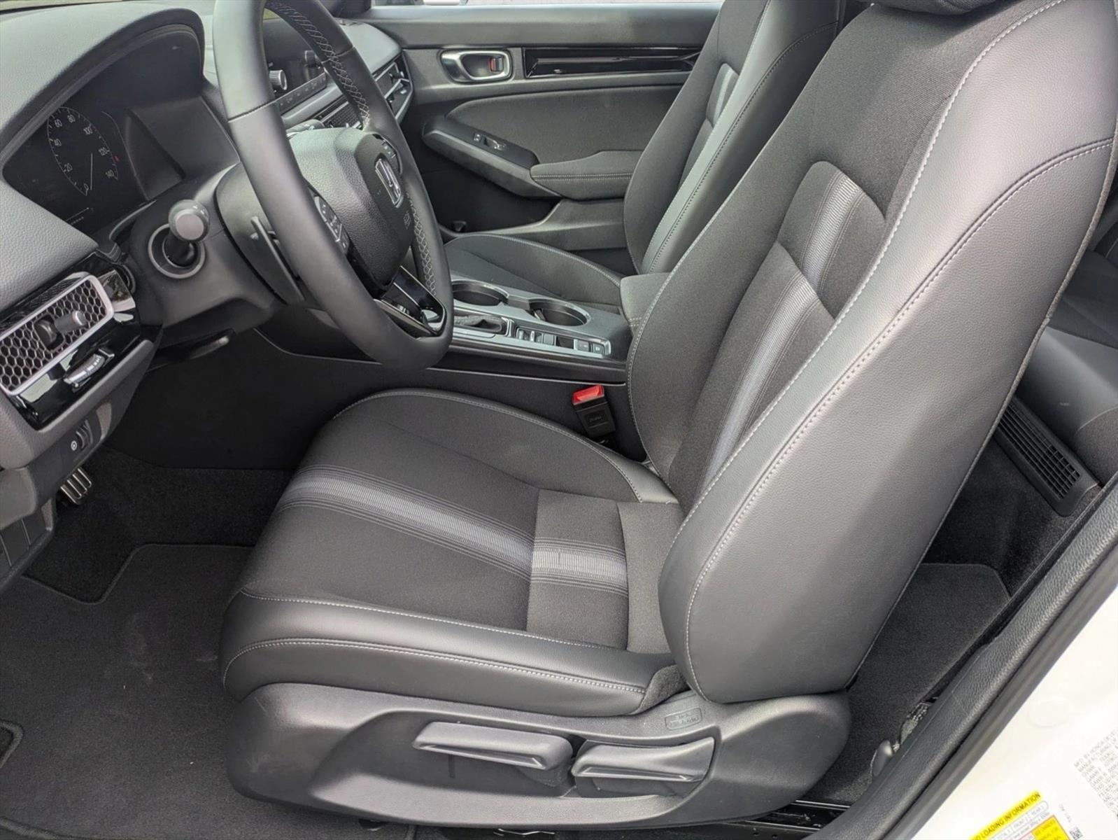 2025 Honda Civic Hatchback Hybrid Sport photo 4