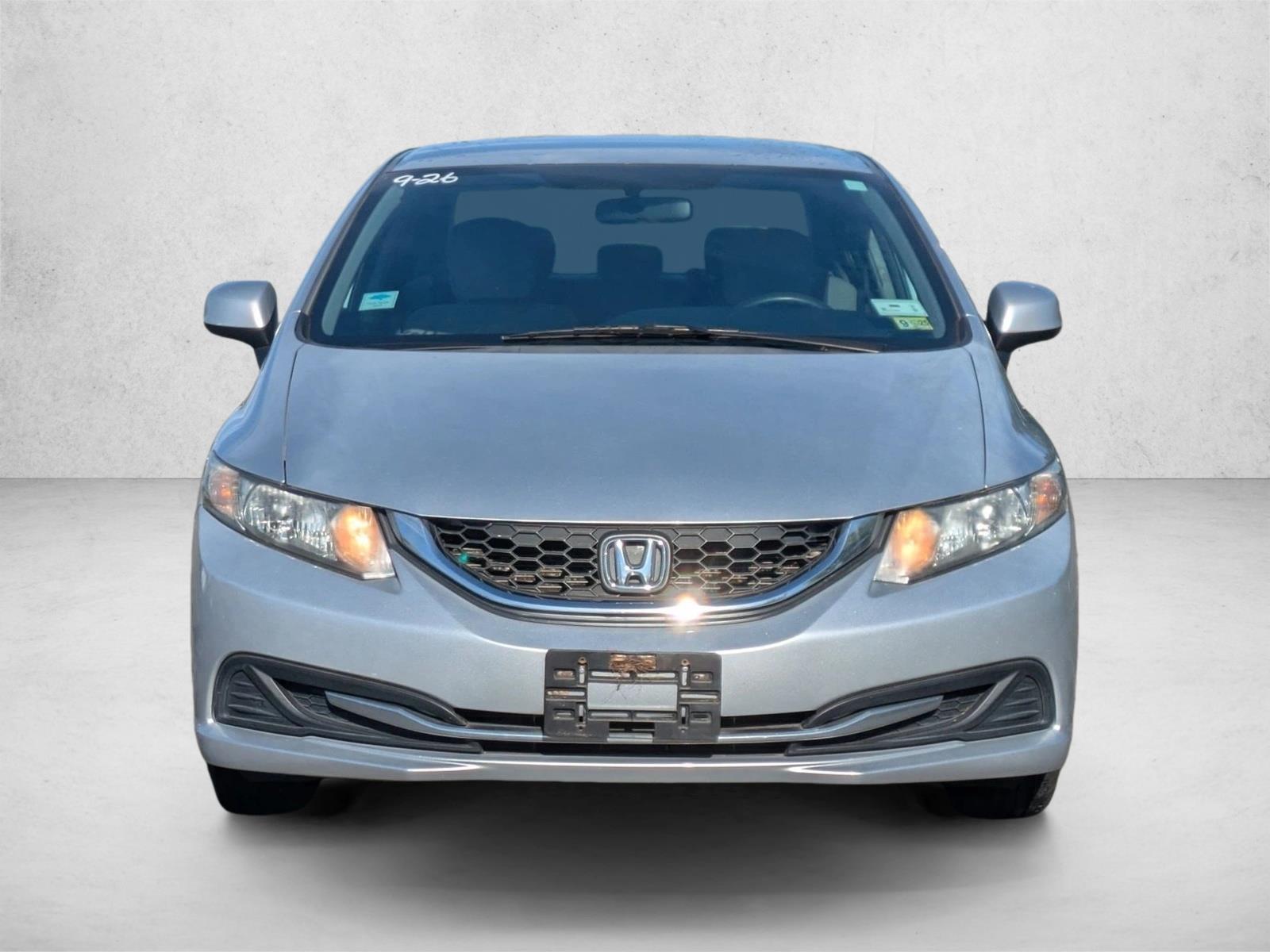 2013 Honda Civic LX photo 2