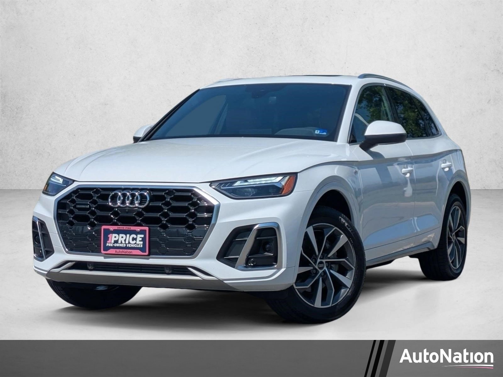 2024 Audi Q5 45 Premium Plus's photo