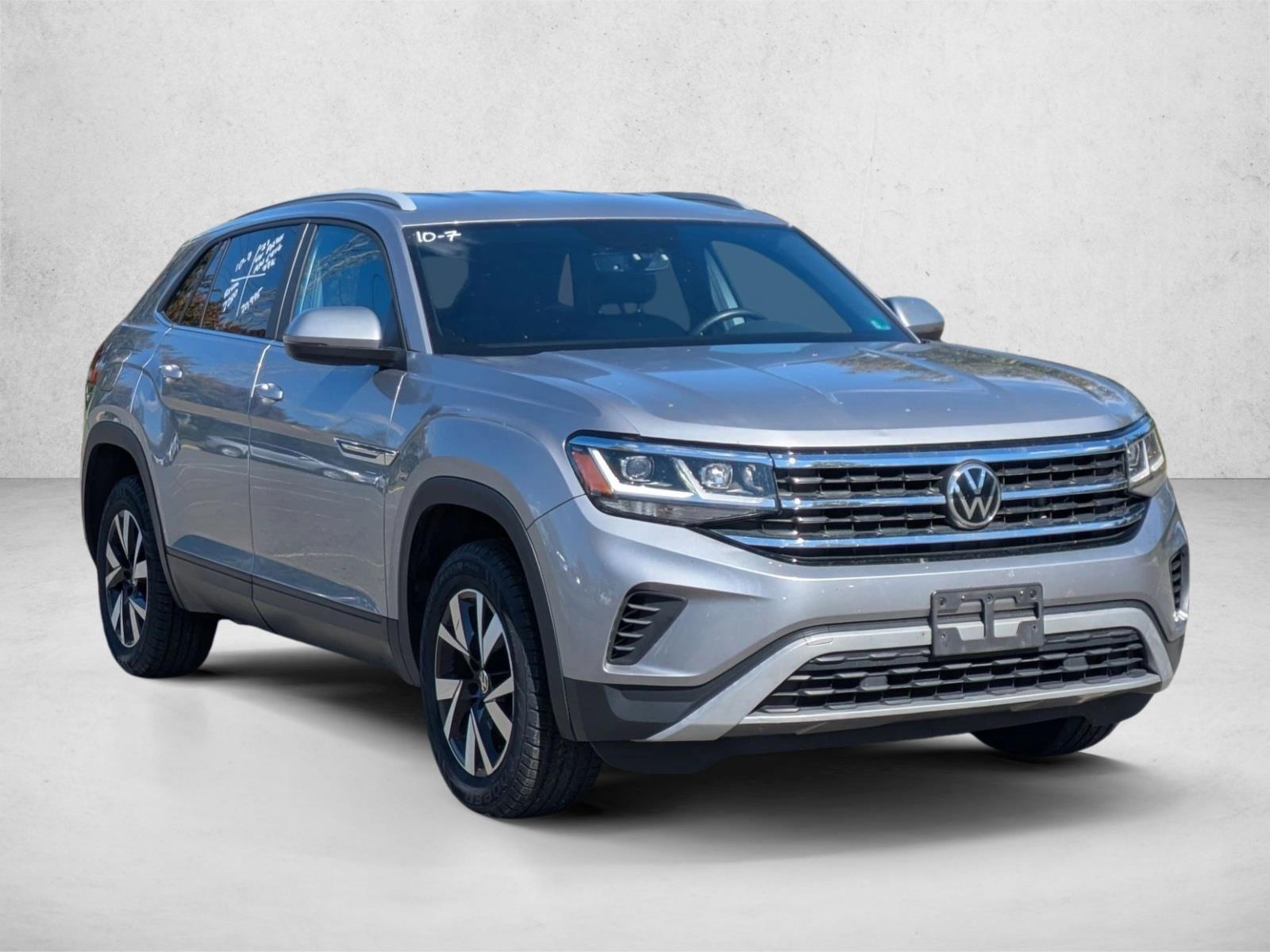 2021 Volkswagen Atlas Cross Sport SE photo 3