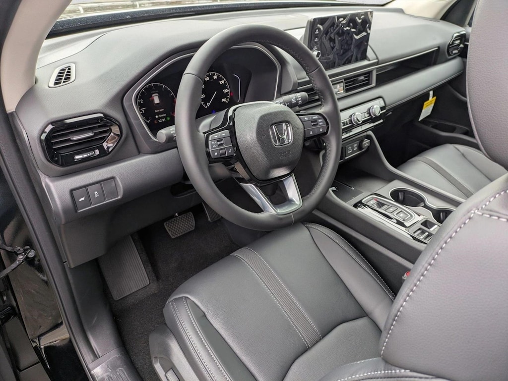 New 2025 Honda Pilot Touring+ SUV