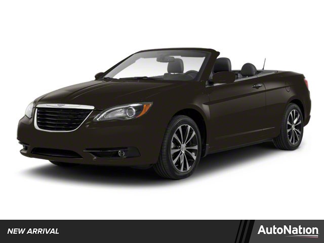  Chrysler 200