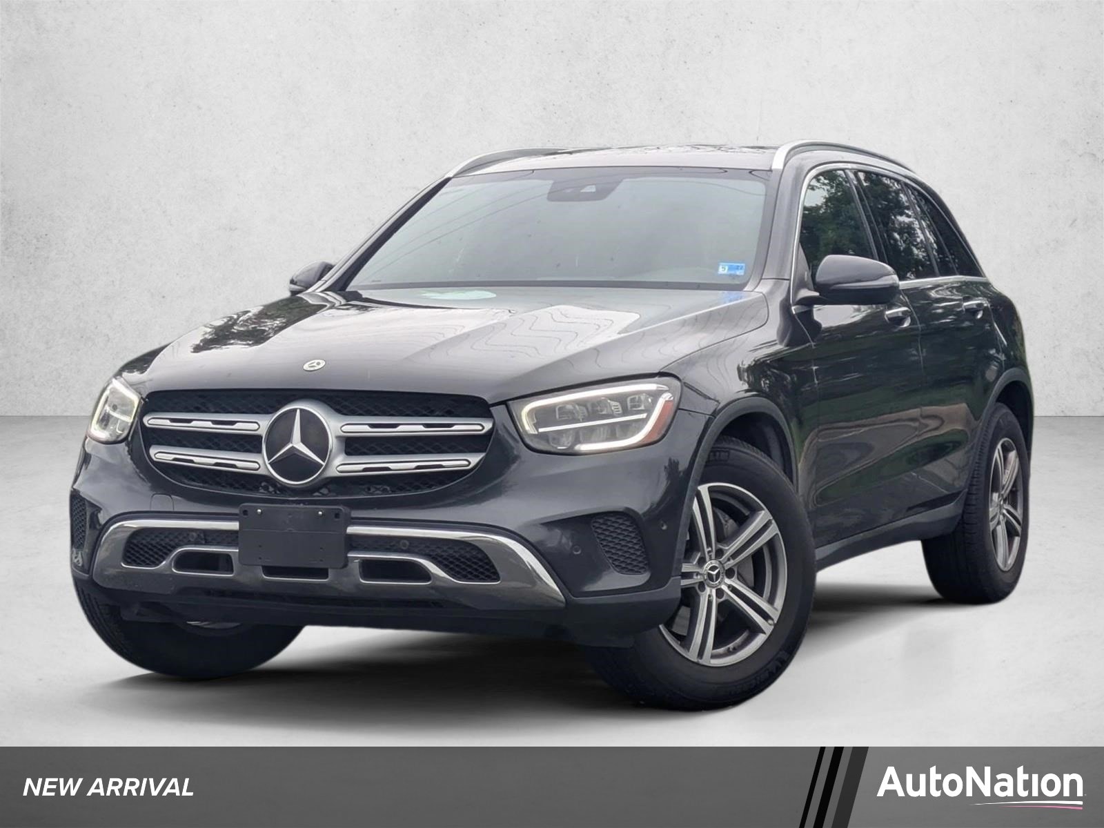 2022 Mercedes-Benz GLC GLC 300's photo