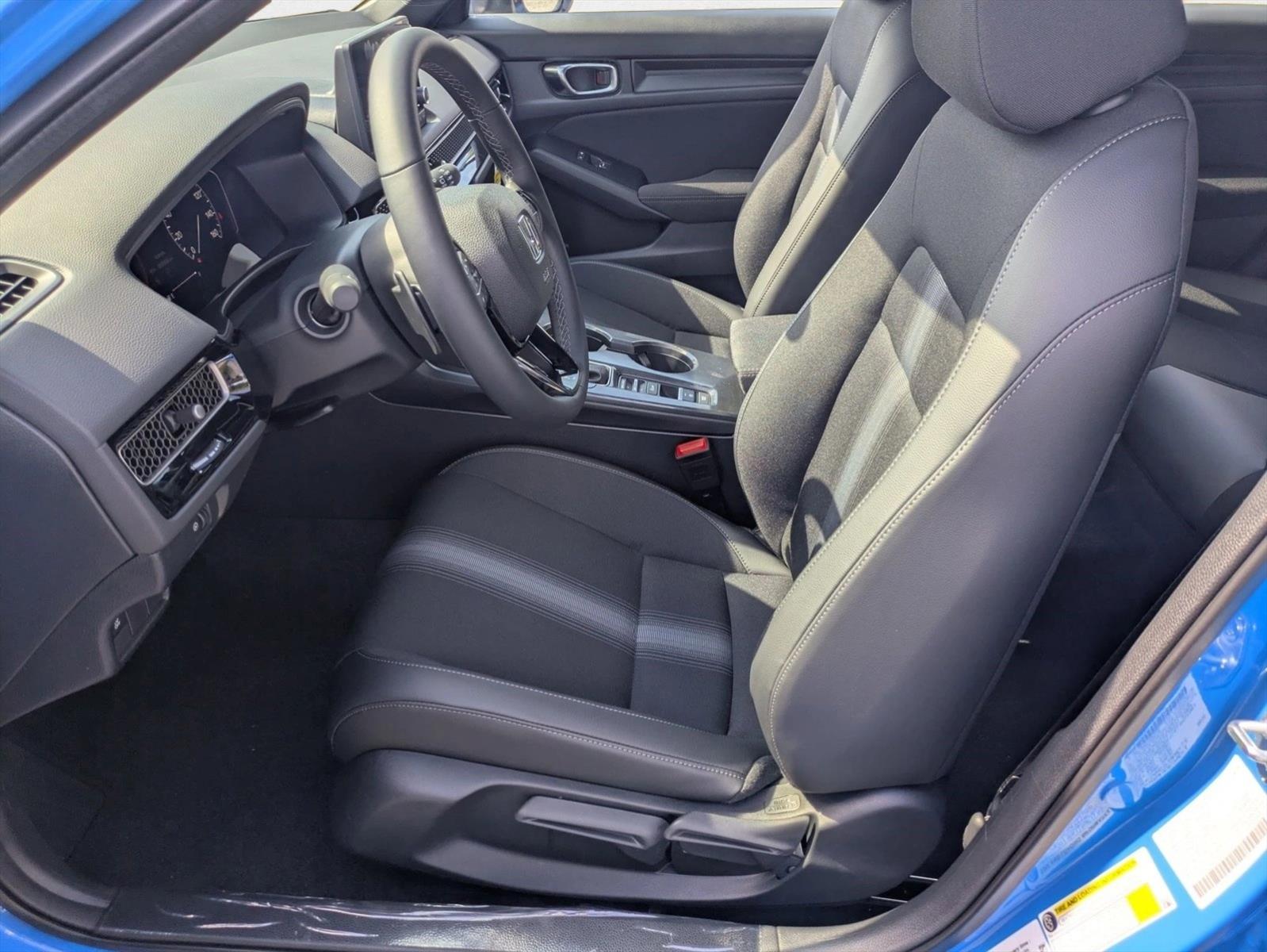 2026 Honda Civic Sport Hatchback photo 4