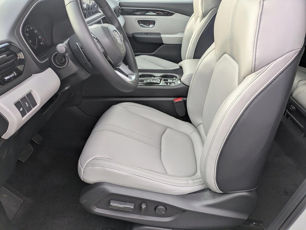 New 2025 Honda Pilot Touring SUV