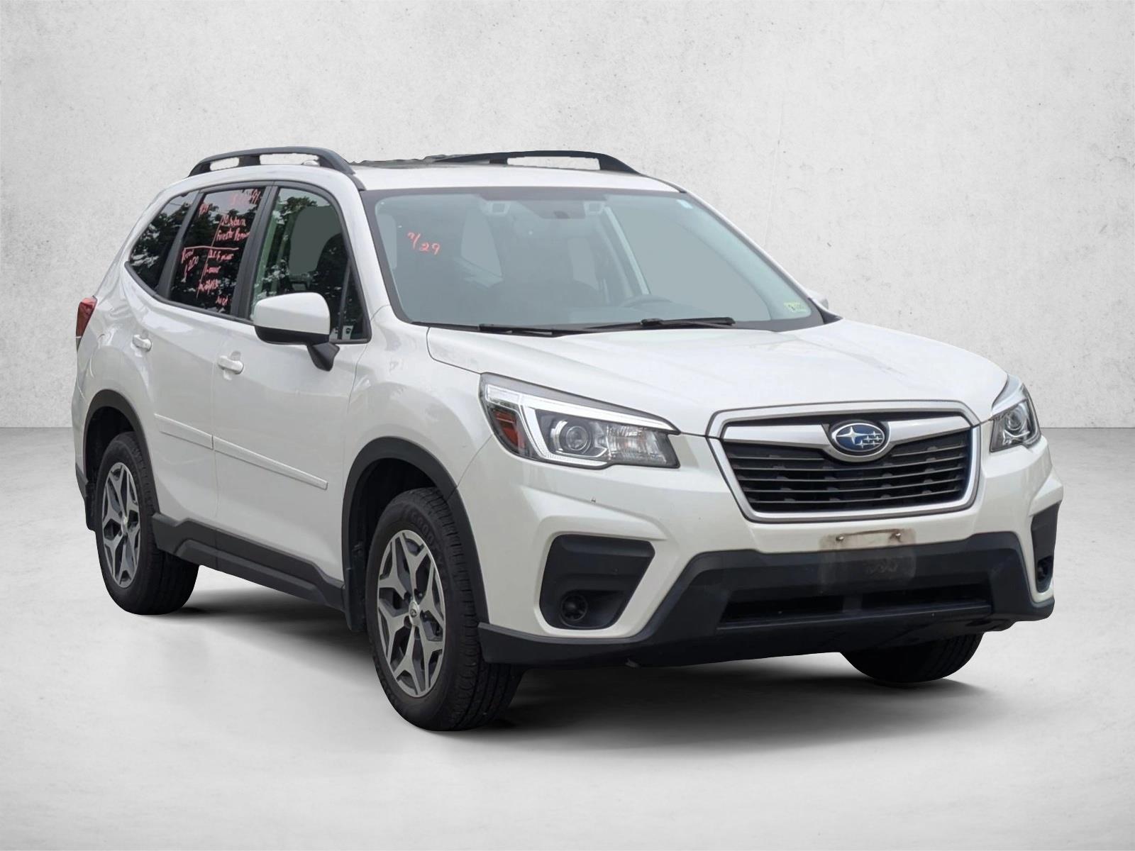 2020 Subaru Forester Premium photo 3