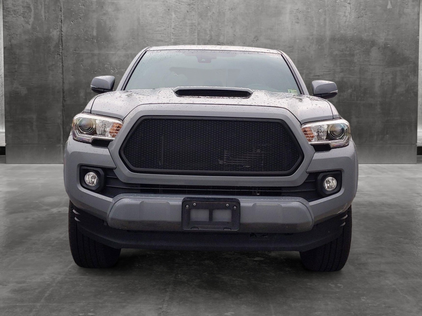 Used 2020 Toyota Tacoma TRD Sport with VIN 3TMCZ5AN0LM302335 for sale in Sterling, VA