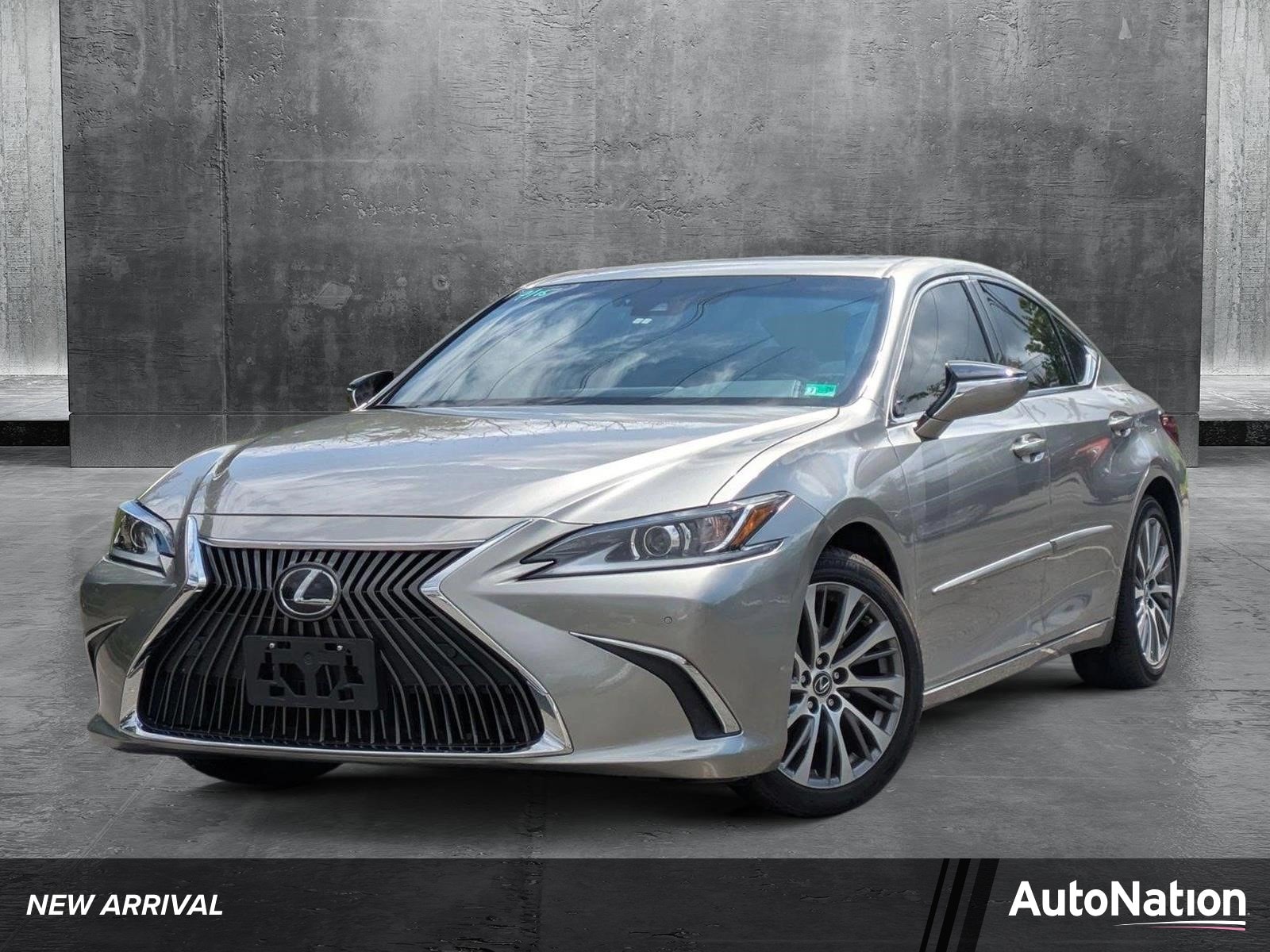 2020 Lexus ES