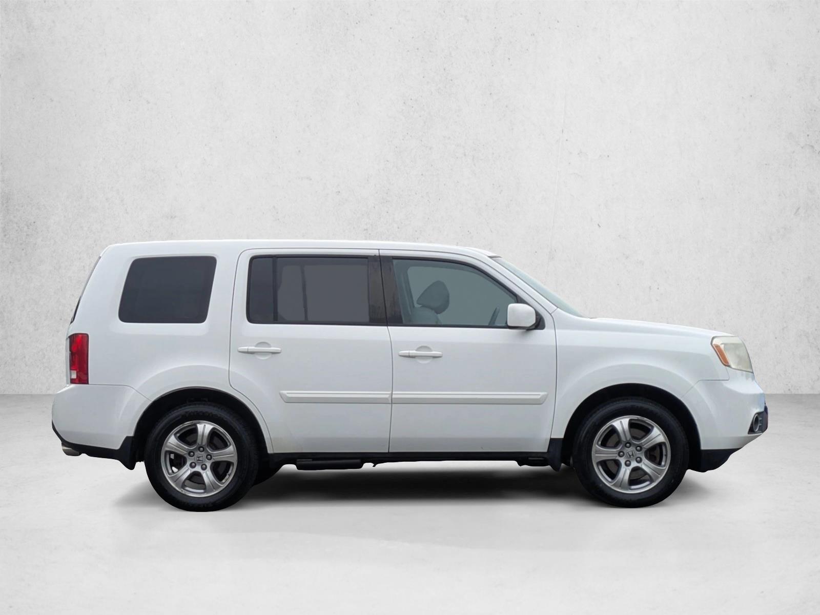2015 Honda Pilot EX-L photo 2