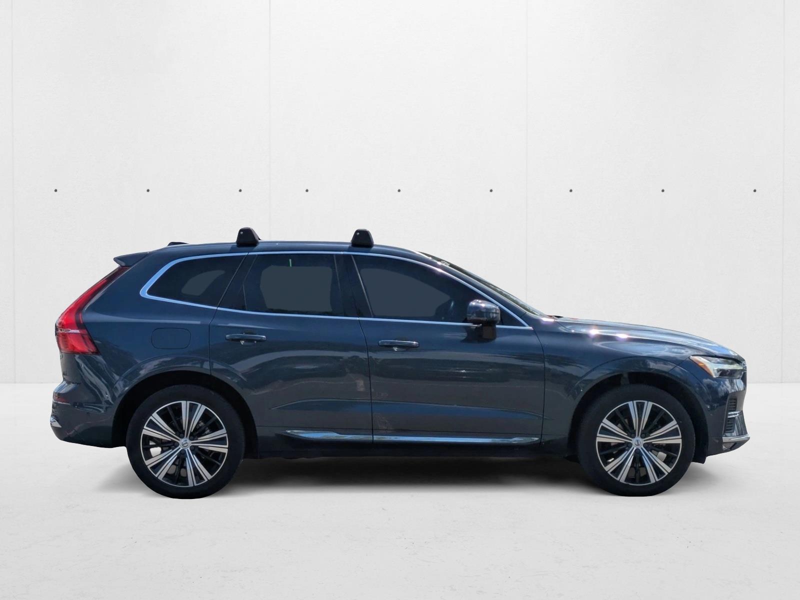2022 Volvo XC60 B5 Inscription photo 3