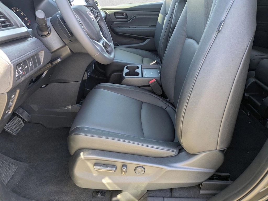 New 2026 Honda Odyssey EX-L Van Passenger