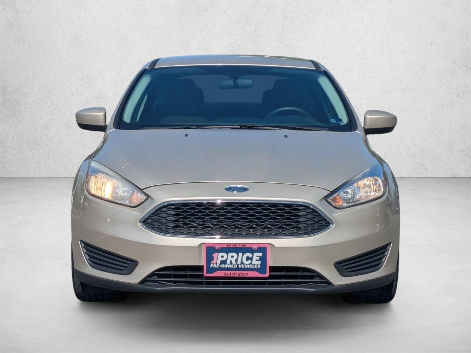 Used 2018 Ford Focus SE with VIN 1FADP3F24JL302274 for sale in Sterling, VA