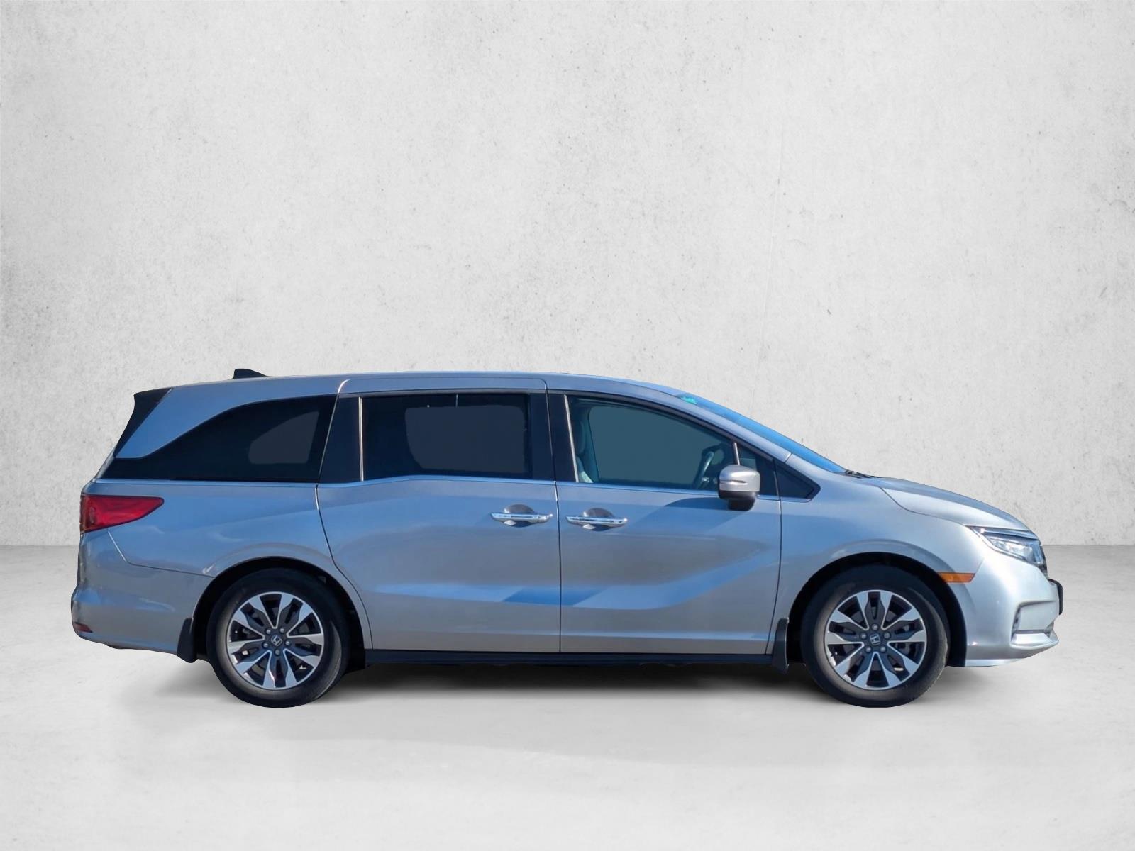 2023 Honda Odyssey EX-L photo 4