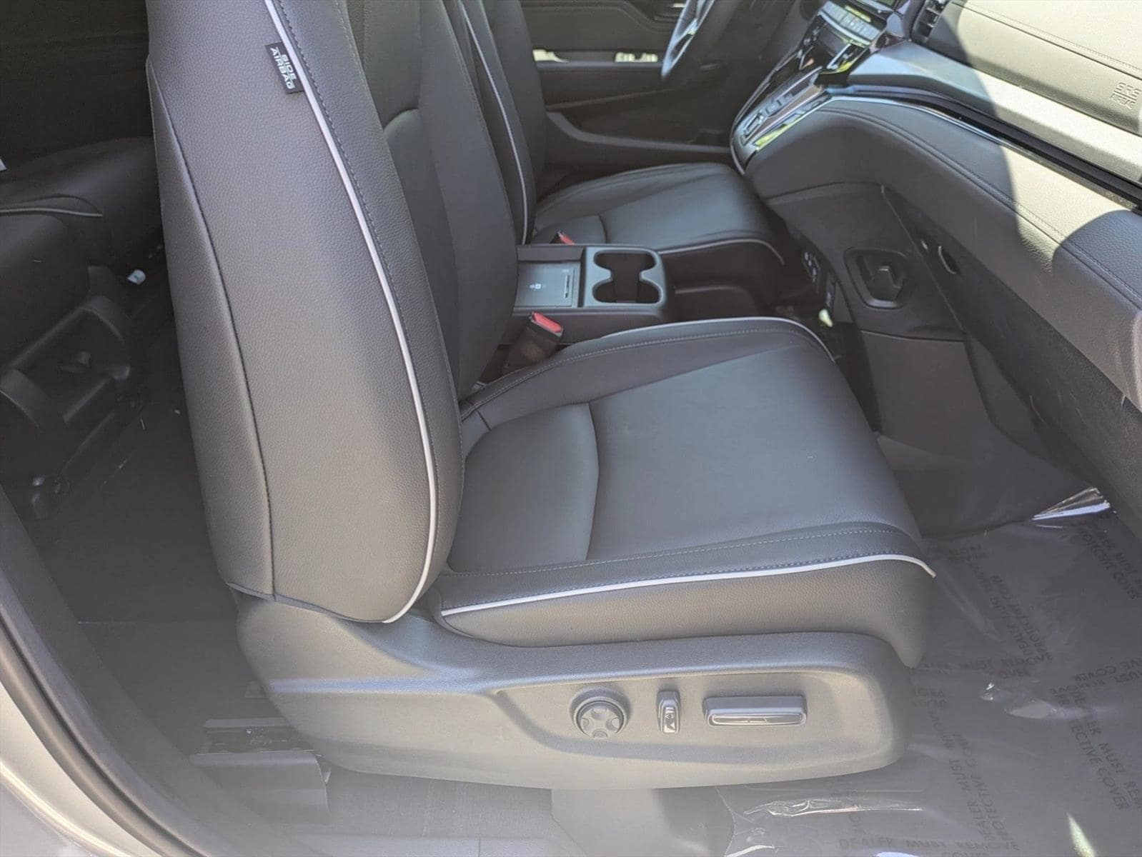 2026 Honda Odyssey Touring - Photo 24