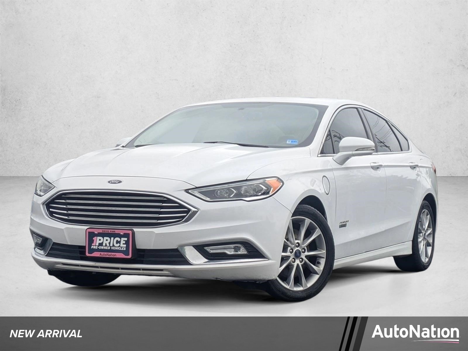 2017 Ford Fusion Plug-In Hybrid SE Luxury's photo