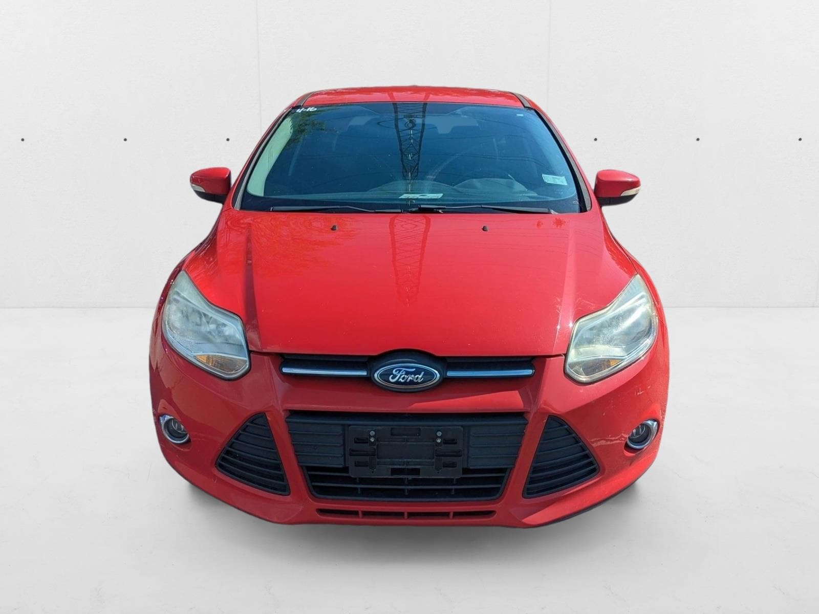 Used 2014 Ford Focus SE with VIN 1FADP3K24EL180396 for sale in Sterling, VA