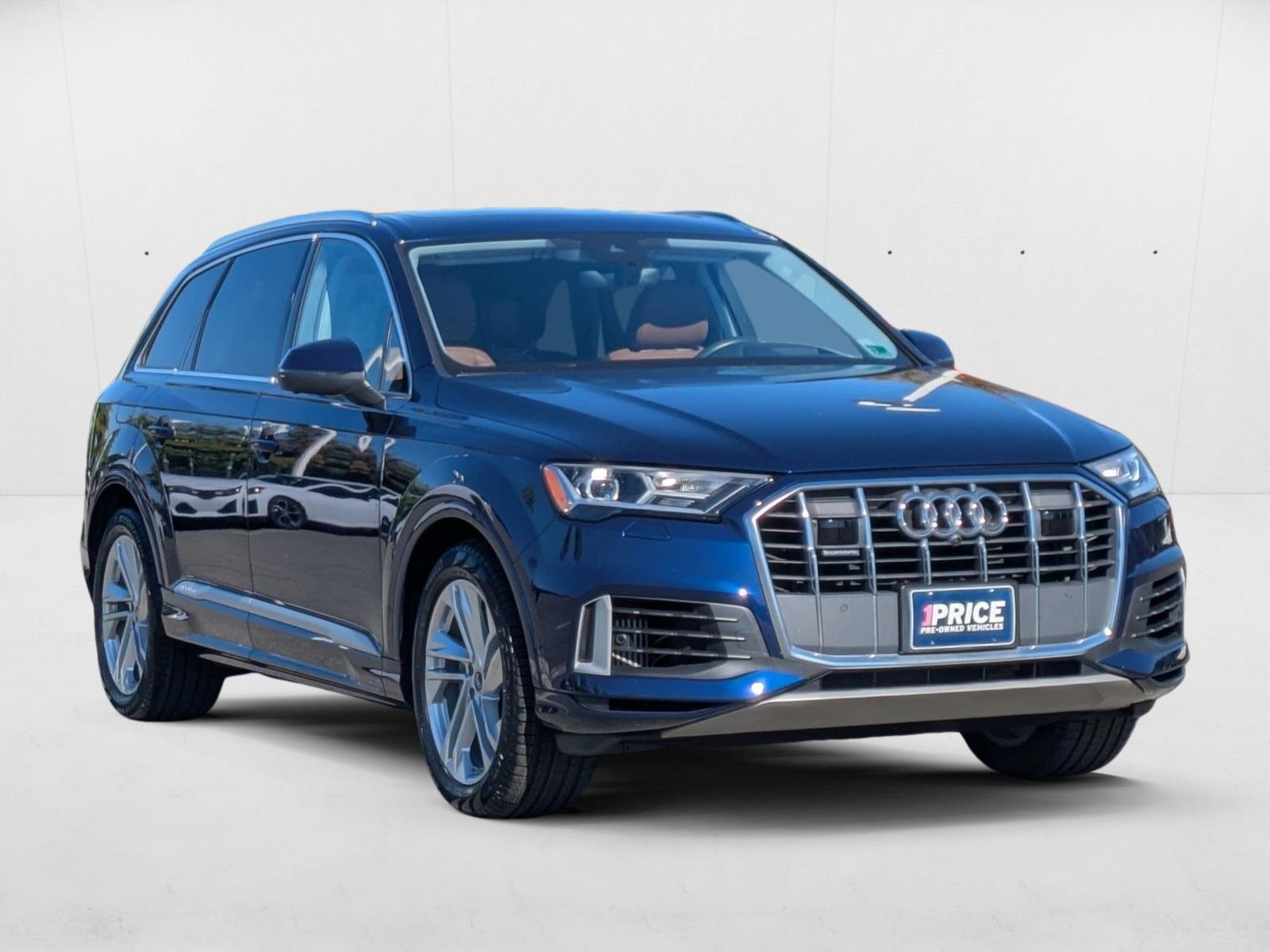 2022 Audi Q7 55 Premium photo 3