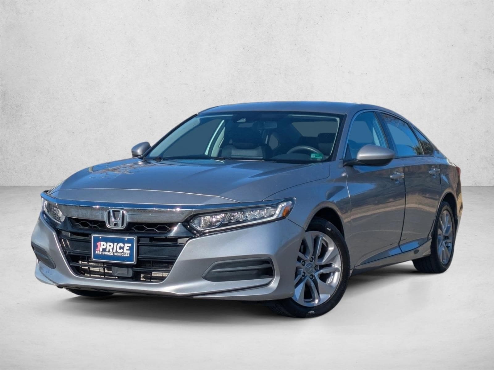 2019 Honda Accord LX's photo