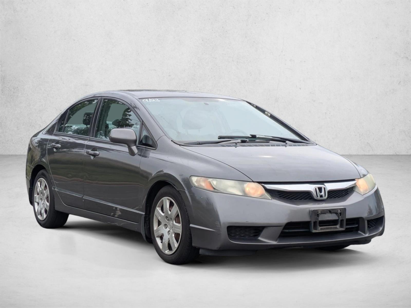 2010 Honda Civic LX photo 3