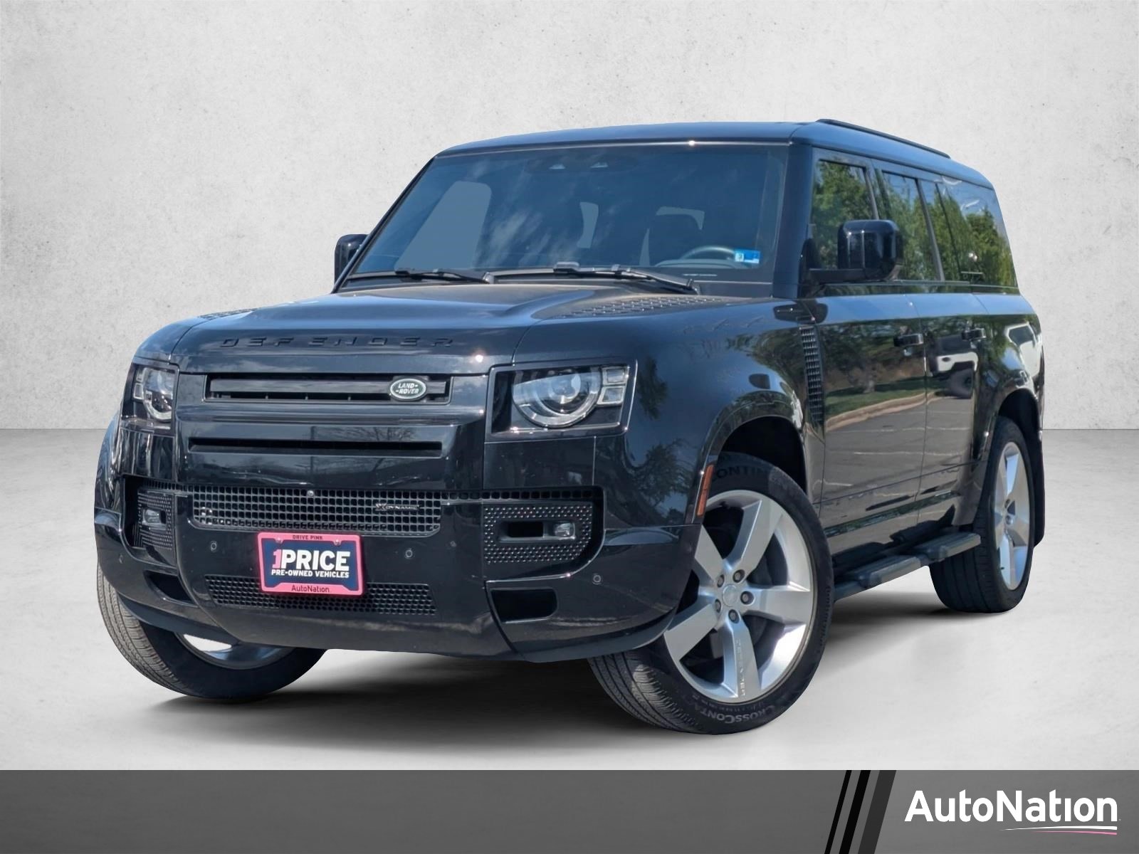 2023 Land Rover Defender X-Dynamic SE's photo
