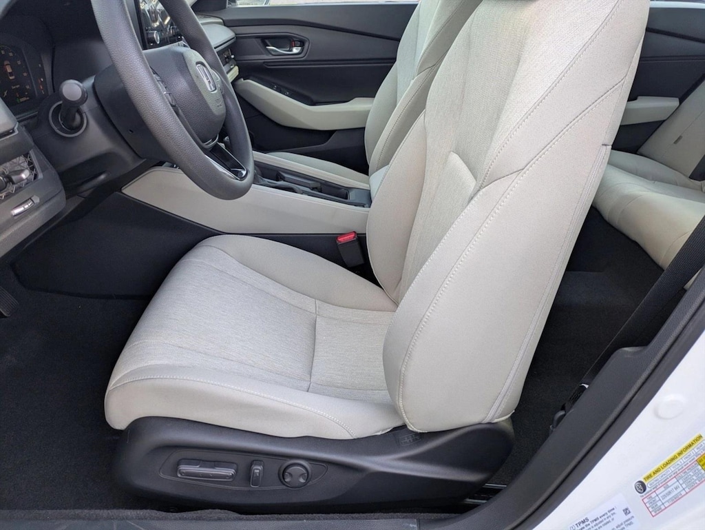 New 2025 Honda Accord SE Sedan