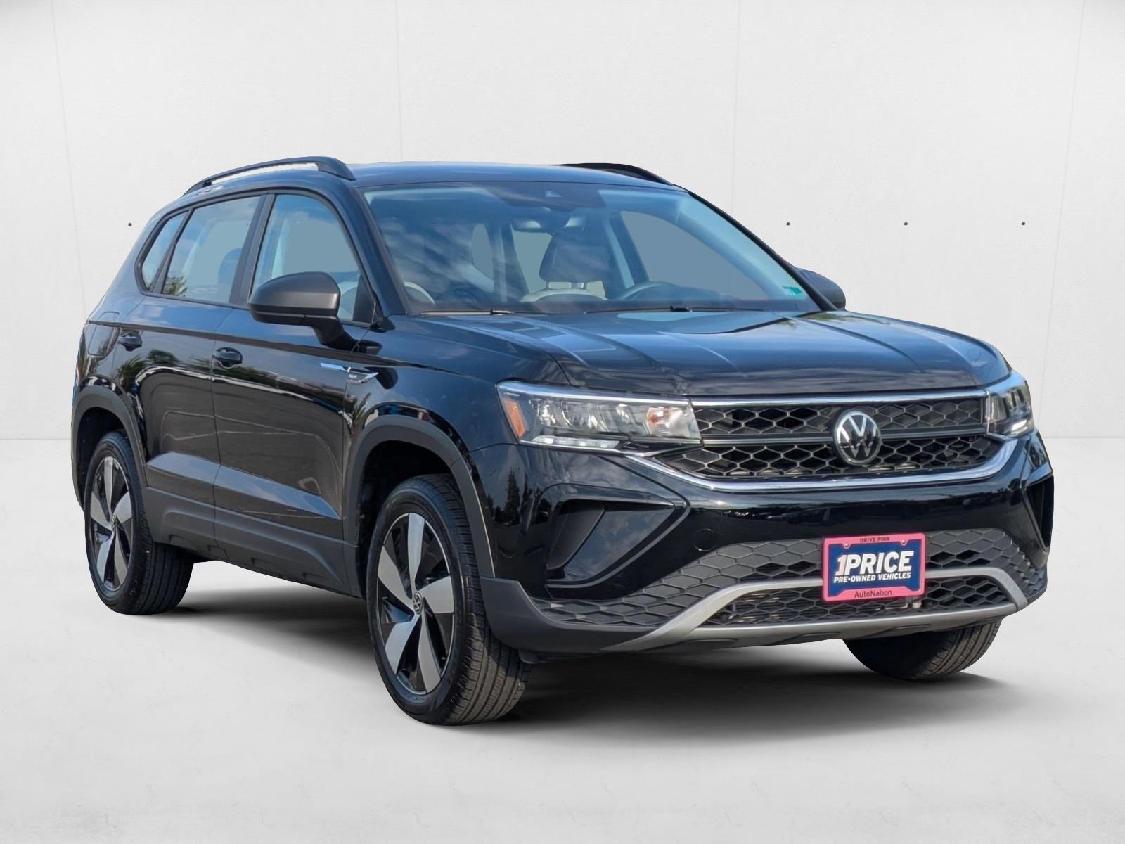 2024 Volkswagen Taos S photo 2