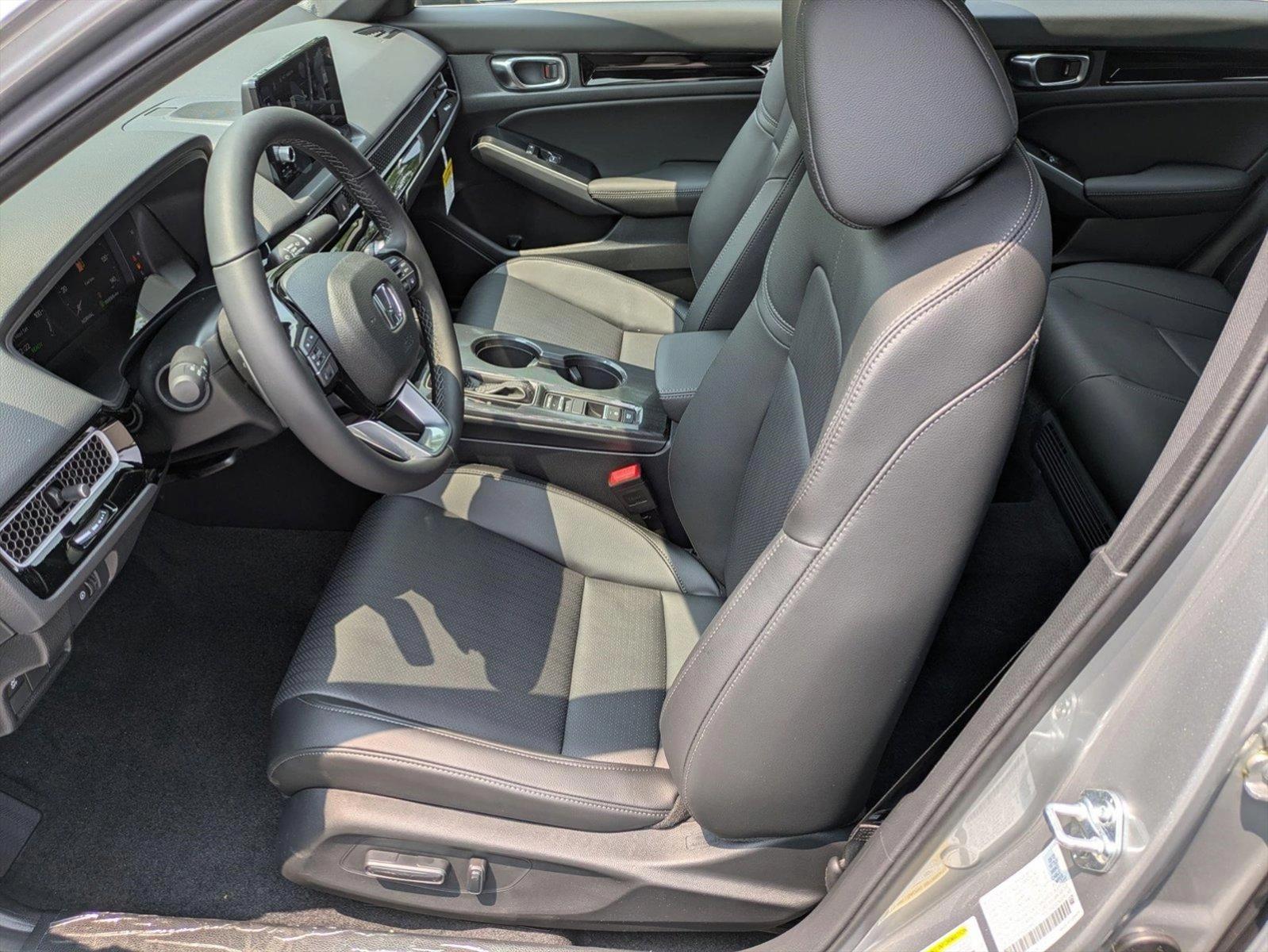 2025 Honda Civic Hybrid Sport Touring photo 4