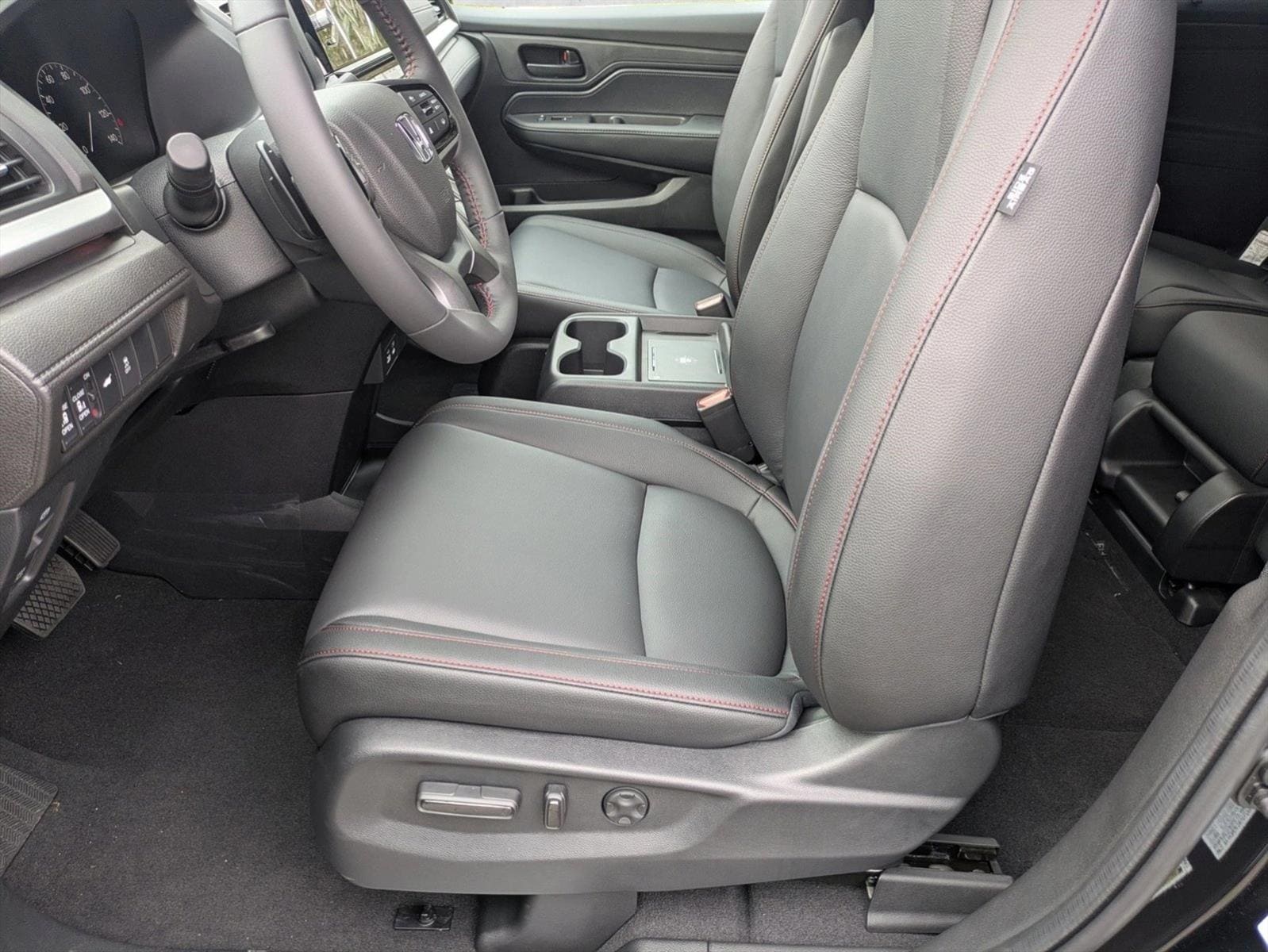 2026 Honda Odyssey Sport L - Photo 4