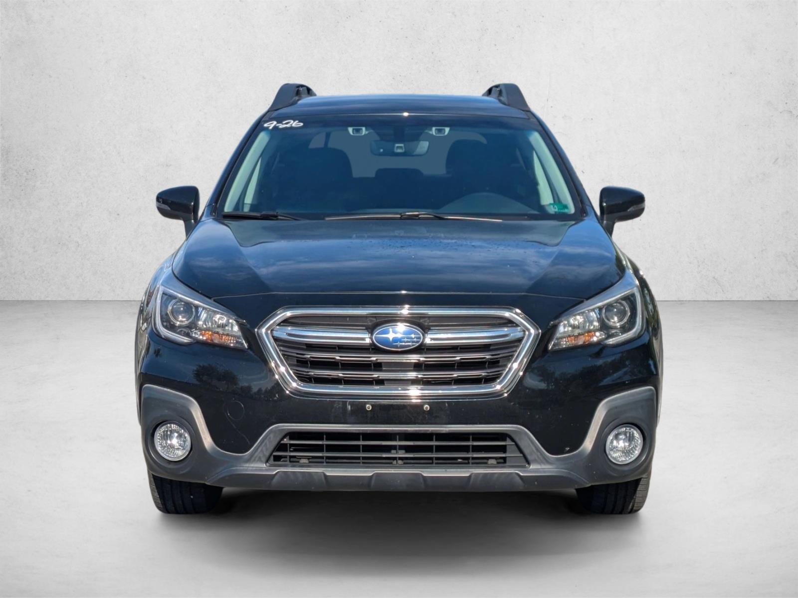 2018 Subaru Outback 2.5i Premium photo 2