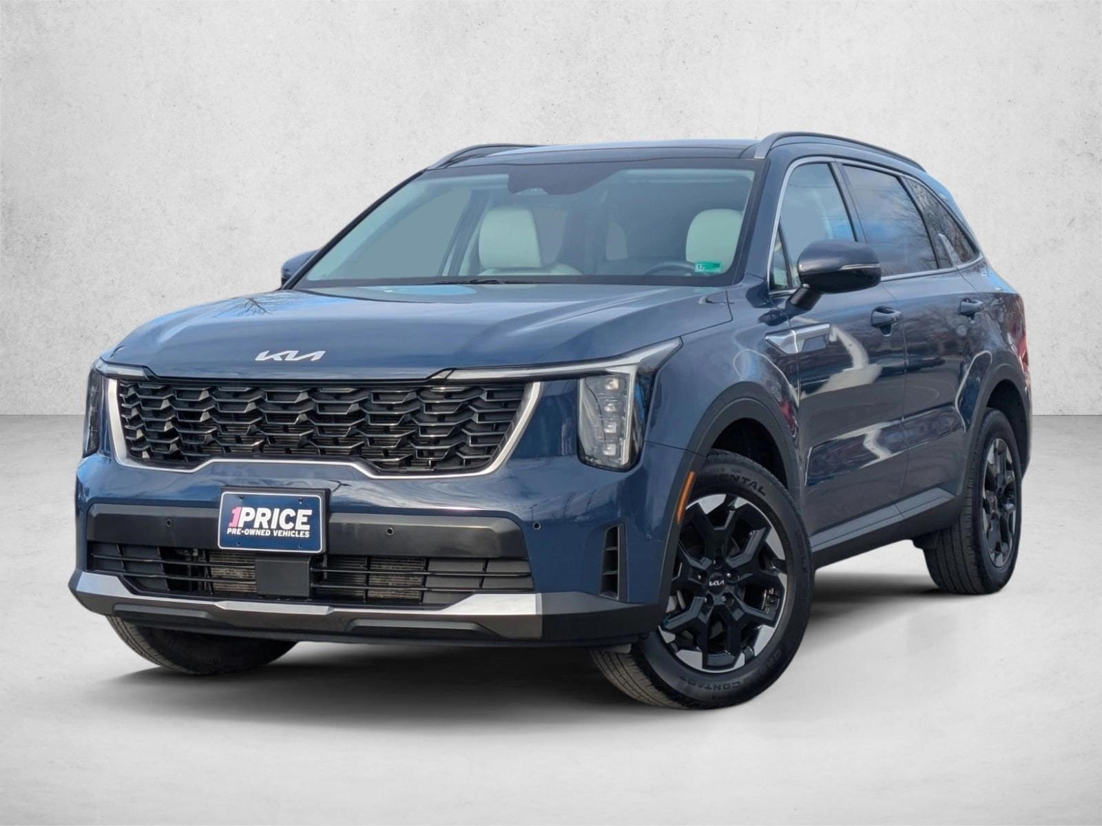 2025 Kia Sorento S's photo