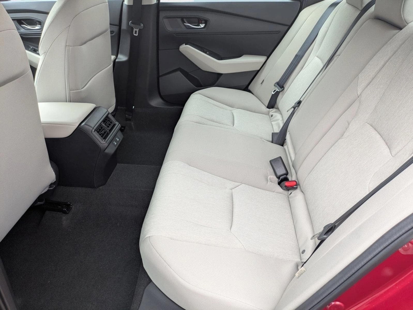 2025 Honda Accord SE - Photo 15