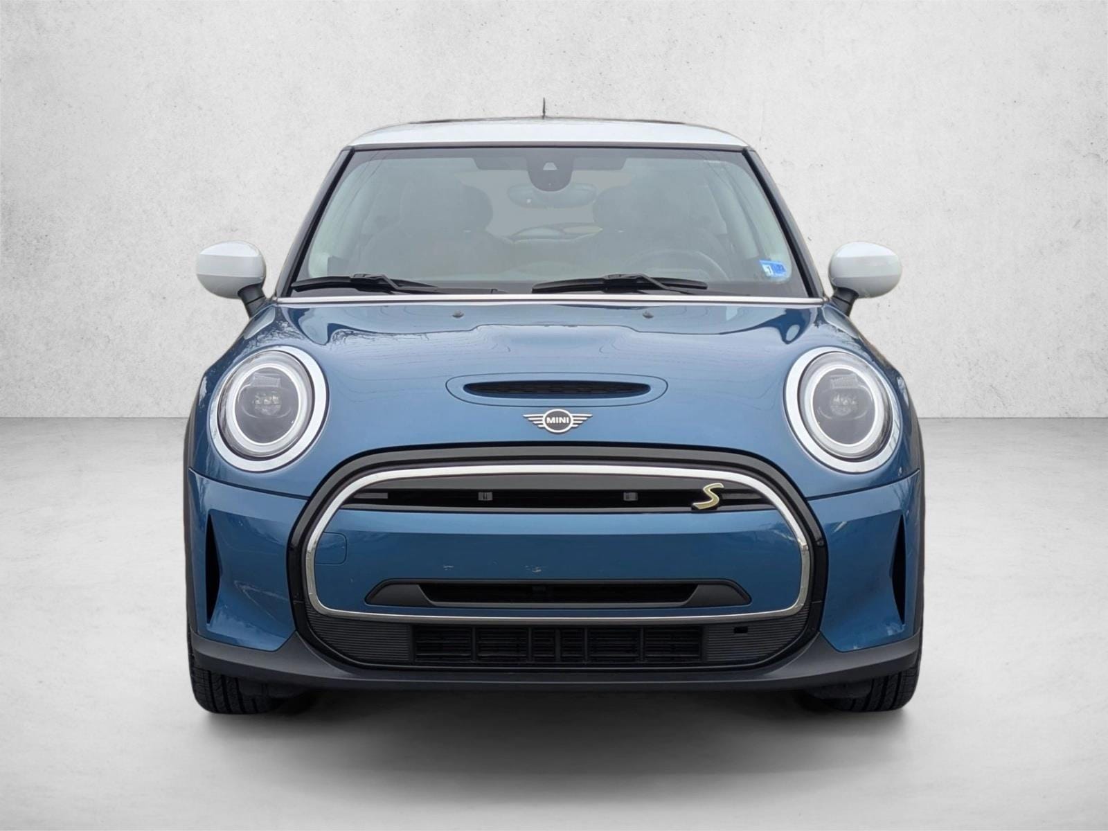Used 2023 MINI Hardtop 2 Door SE with VIN WMW13DJ03P2T34424 for sale in Sterling, VA