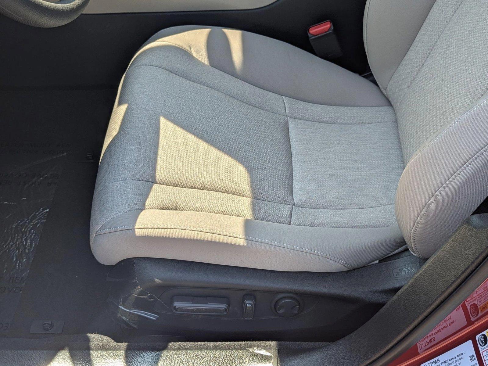 2025 Honda Accord SE photo 4