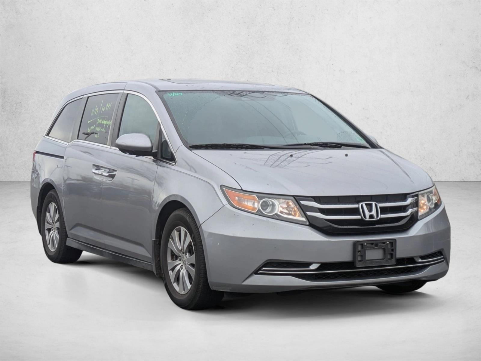 2016 Honda Odyssey EX-L photo 3