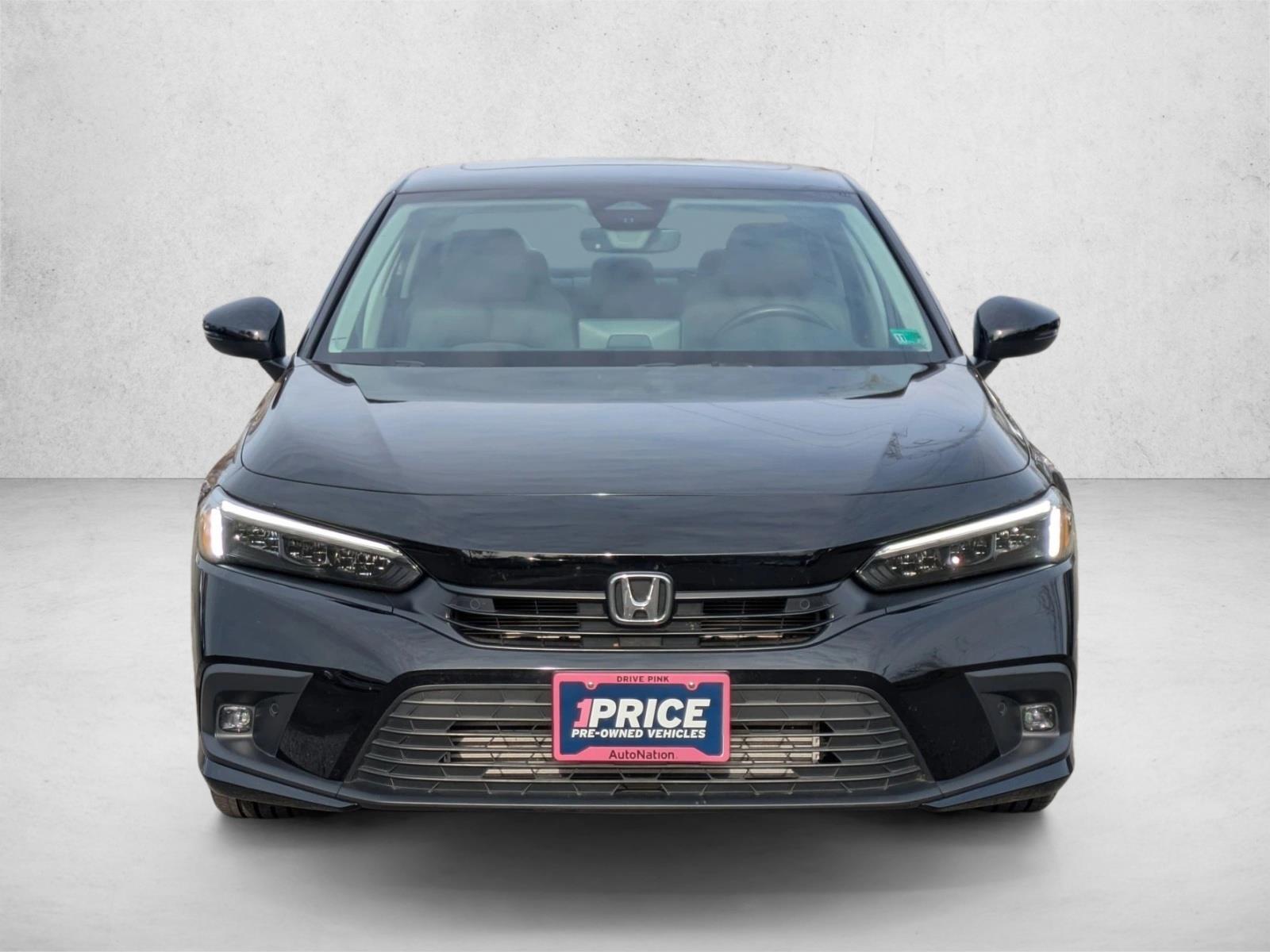 2024 Honda Civic Touring photo 2