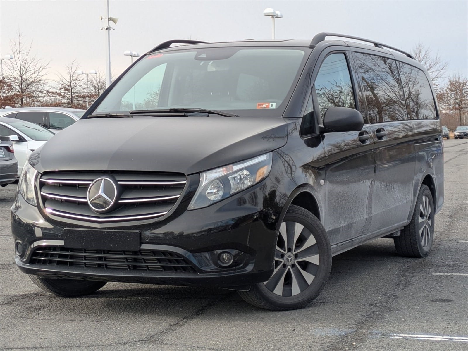 2023 Mercedes-Benz Metris Passenger Van Base's photo