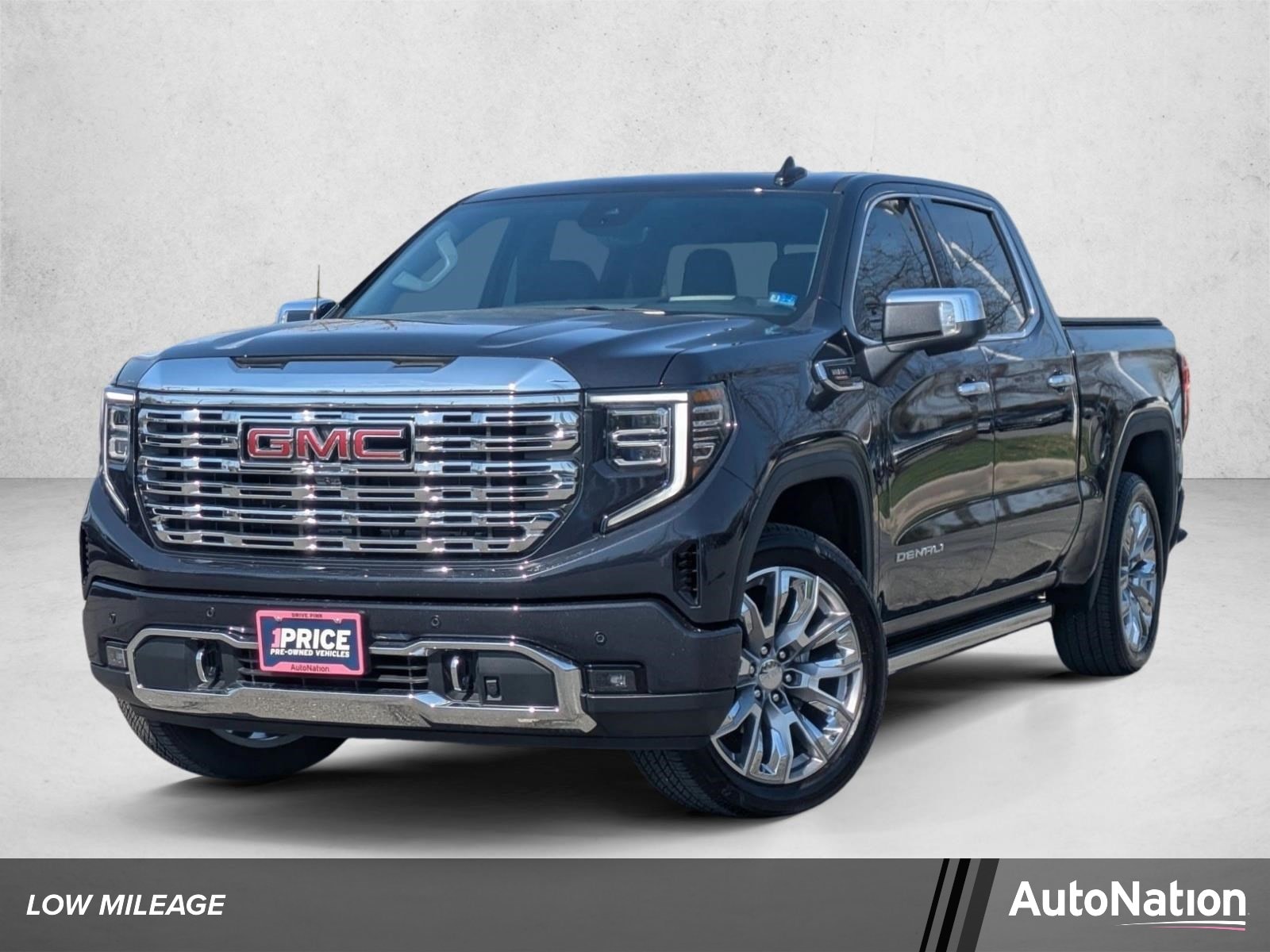 2026 GMC Sierra 4WD Crew Cab Short Box Denali's photo