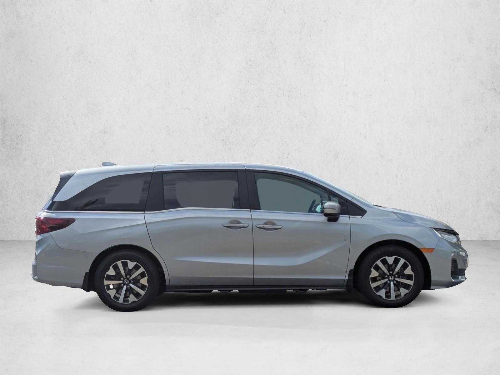 2025 Honda Odyssey EX-L photo 4