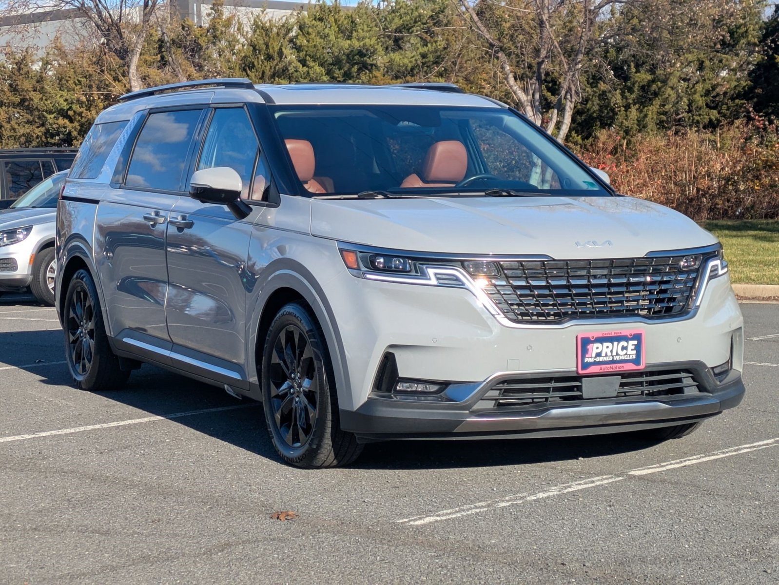 2024 Kia Carnival SX Prestige photo 3