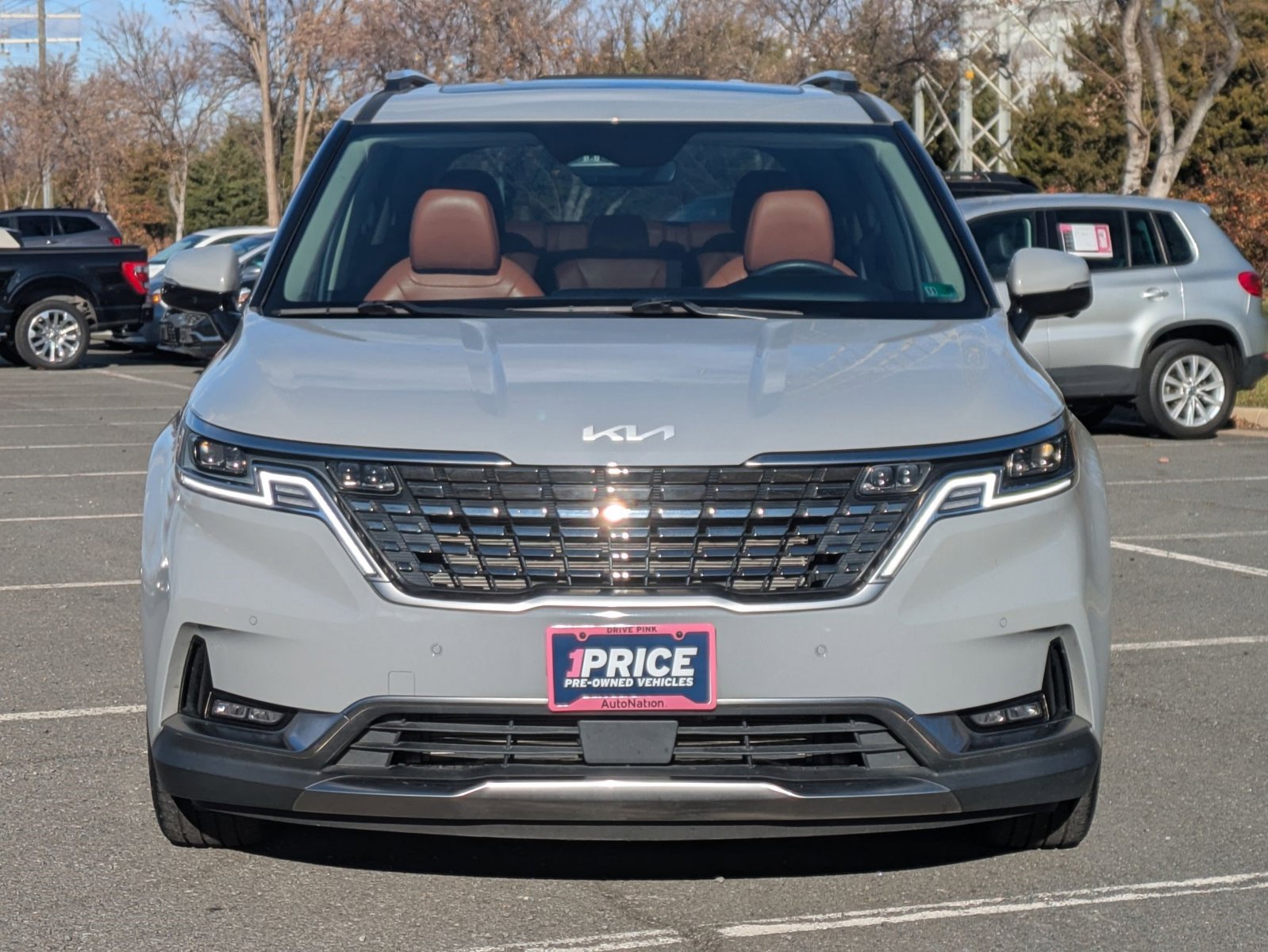 2024 Kia Carnival SX Prestige photo 2