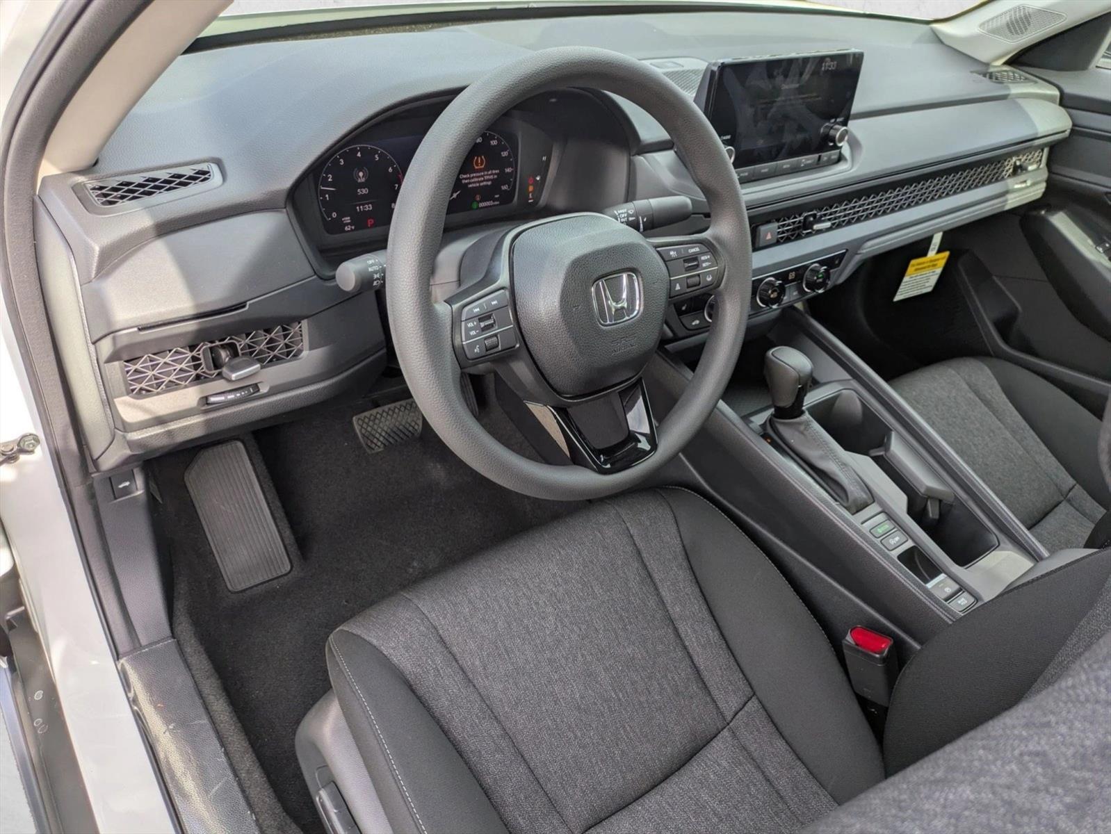 2025 Honda Accord SE photo 3