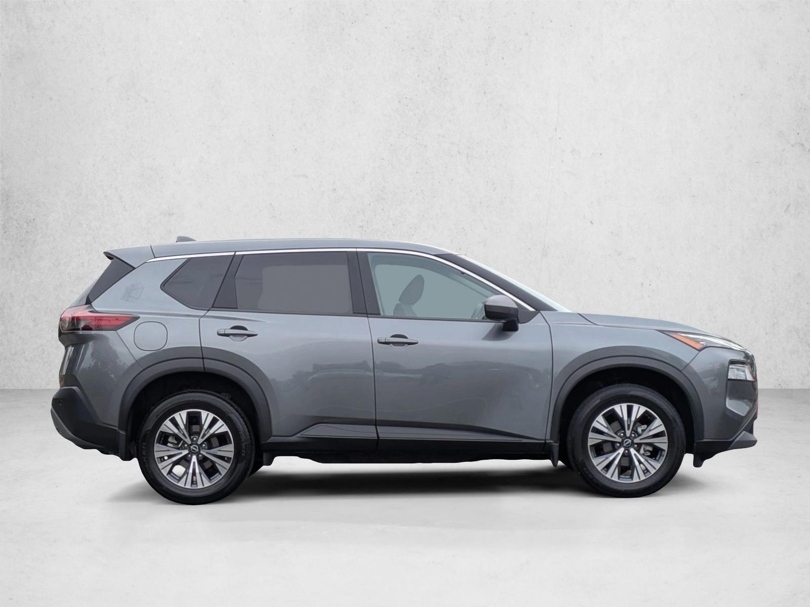 2023 Nissan Rogue SV photo 4