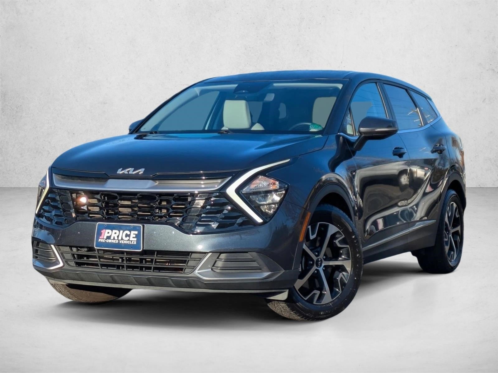 2023 Kia Sportage EX's photo