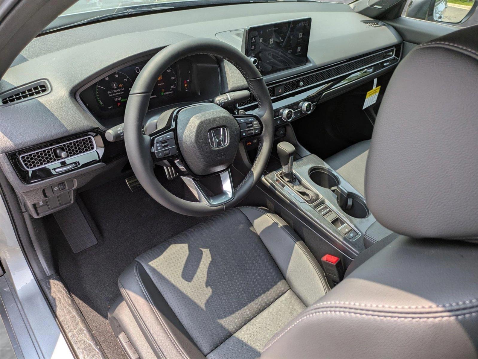 2025 Honda Civic Hybrid Sport Touring photo 3