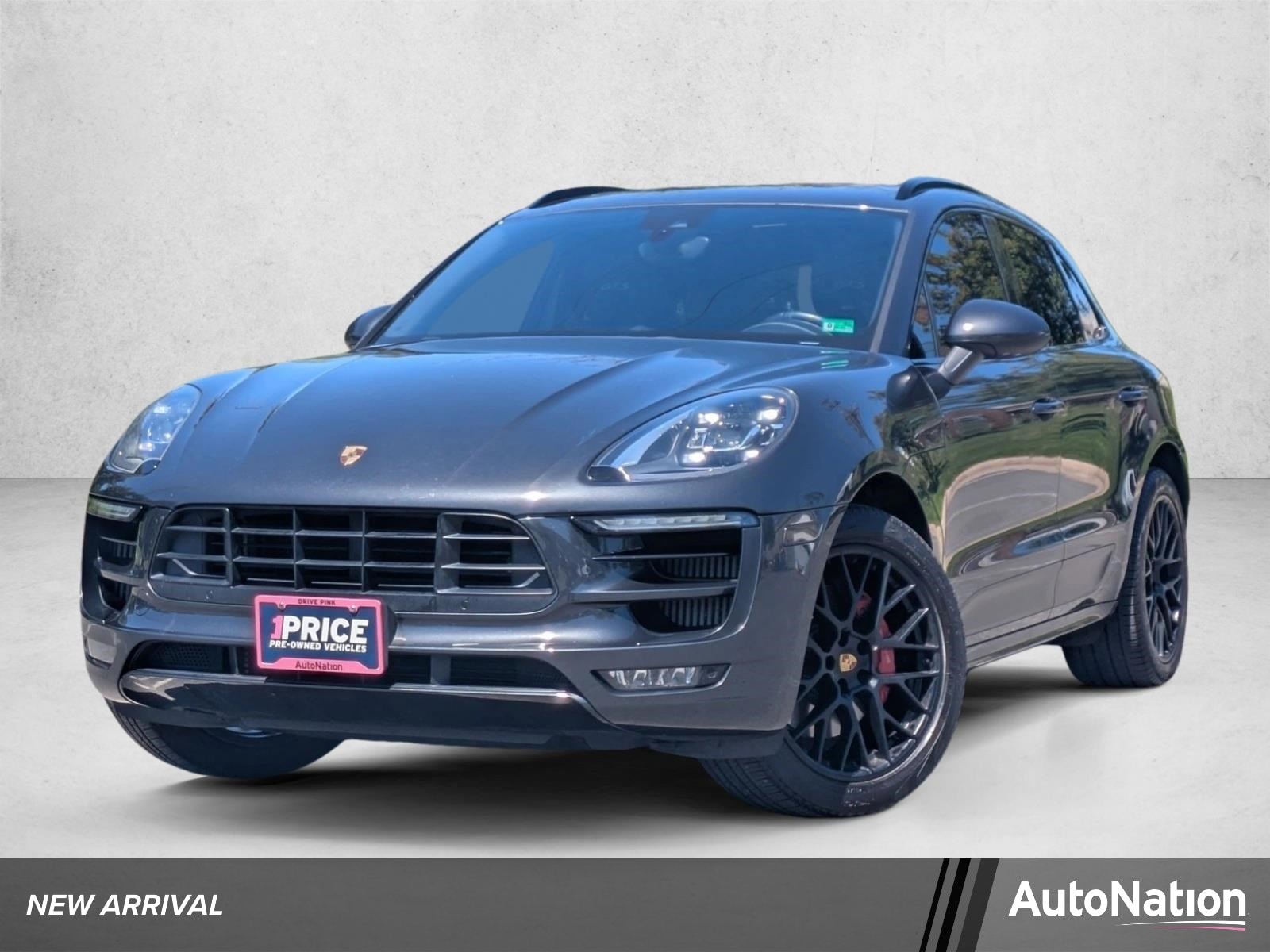 2017 Porsche Macan GTS's photo