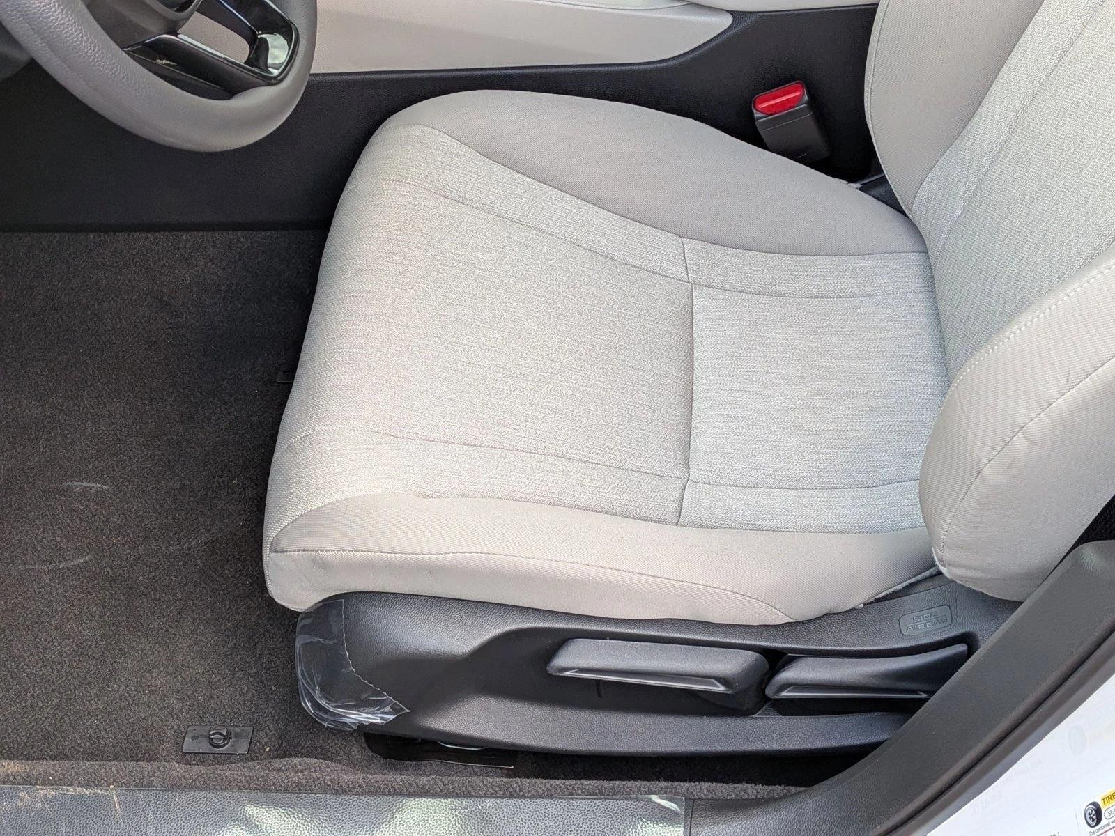 2025 Honda Accord LX photo 4